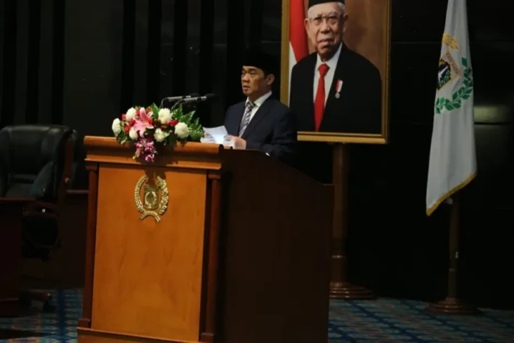 Bacakan LKPJ Gubernur...
