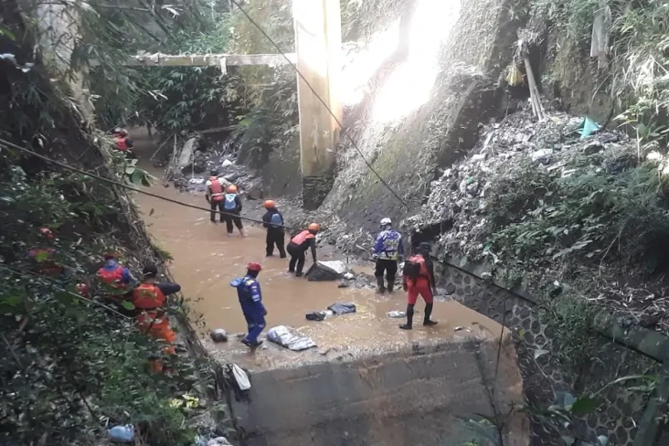 SAR Gabungan Dibagi...