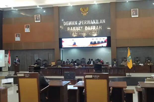 Sempat Tertunda, Rapat...