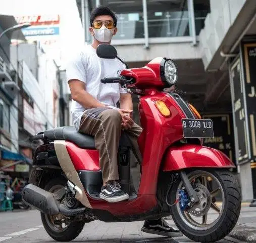 Punya Yamaha Fazzio,...