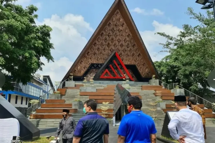 Memaknai Desain Minangkabau...