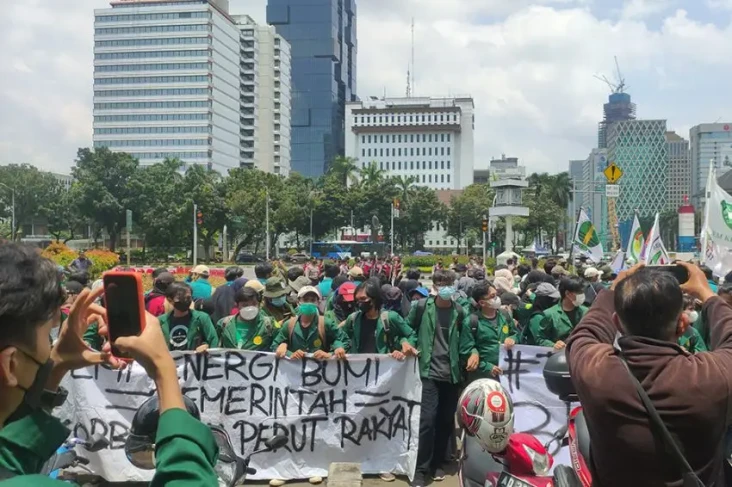 Tak Berizin, Polisi...