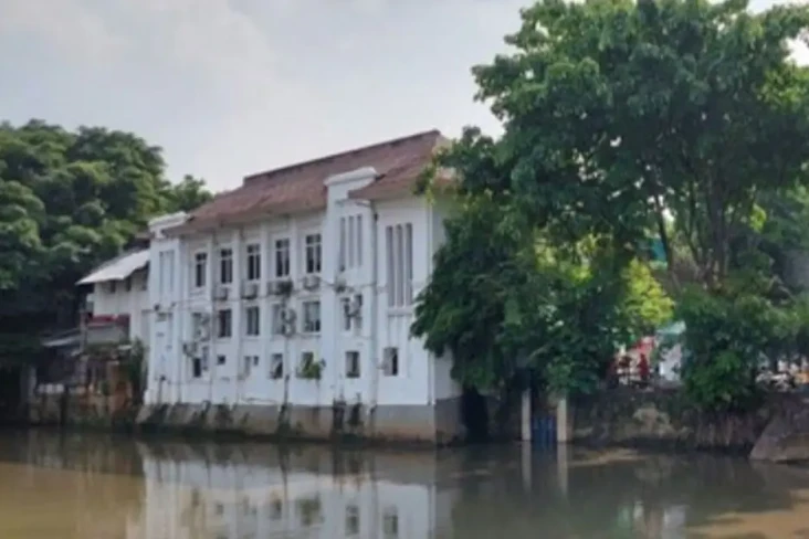 Anies Tetapkan 4 Bangunan...