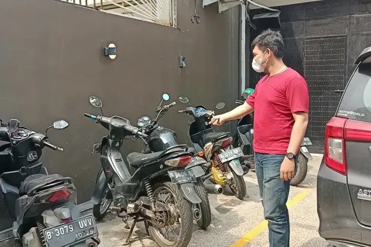 Kurang dari Semenit,...