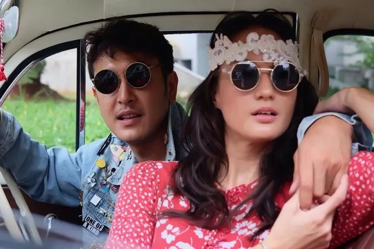 Beda Agama, 5 Artis...