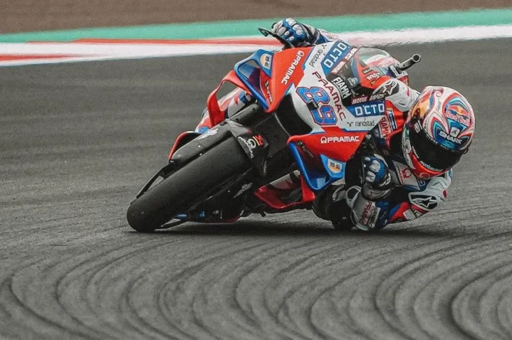 Jorge Martin Contek...