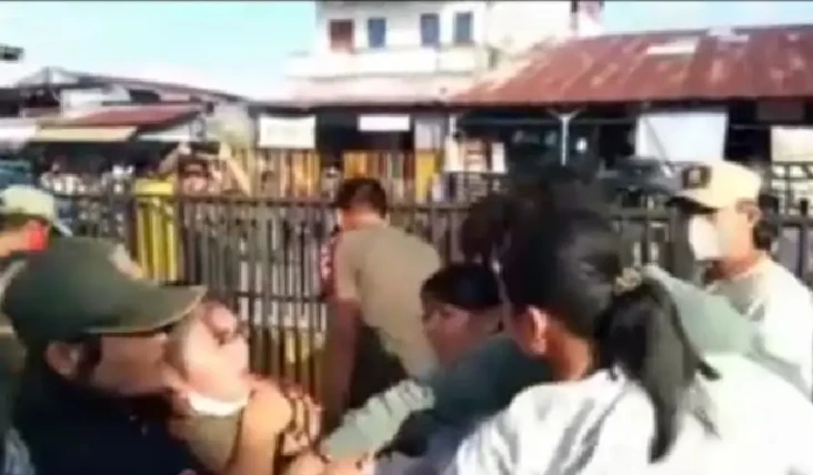 Viral, Pedagang Perempuan...