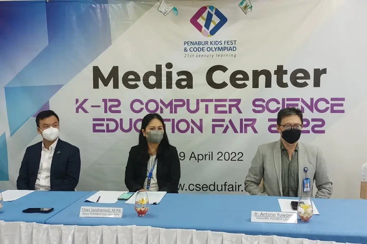 Bentuk Generasi Cakap...