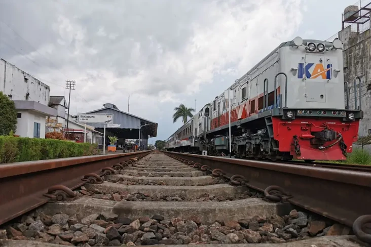 KA Pangrango Bogor-Sukabumi...