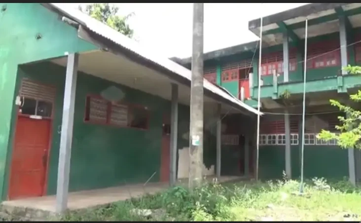 Bangunan Sekolah Tua...