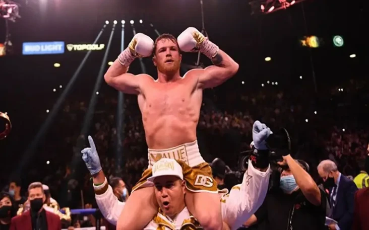 Canelo Terapkan Pola...