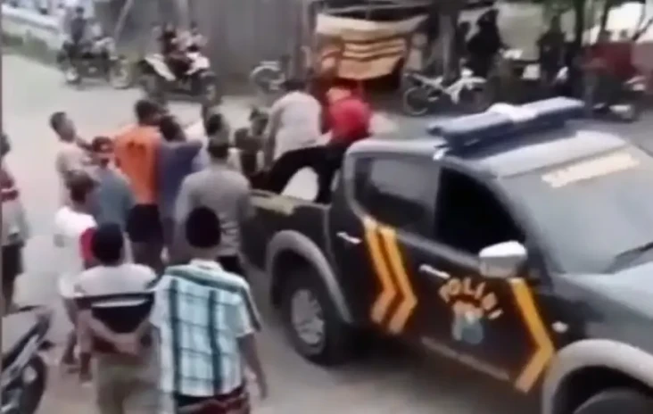 Sekeluarga Tercebur...