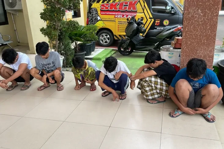 Terlibat Perang Sarung...