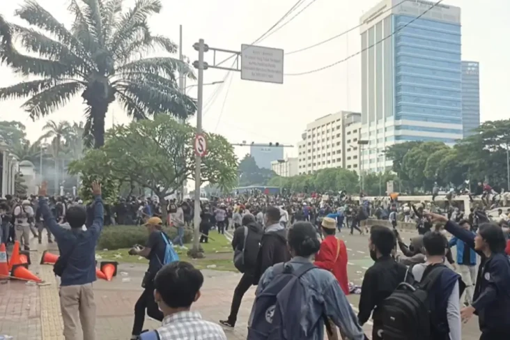 Massa Tanpa Atribut...