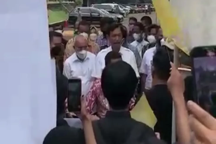 Didemo saat Kunjungi...