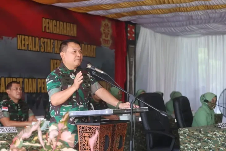 Dicurhati Prajurit Raider,...