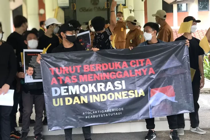 Datangi Kampus UI, Menko...