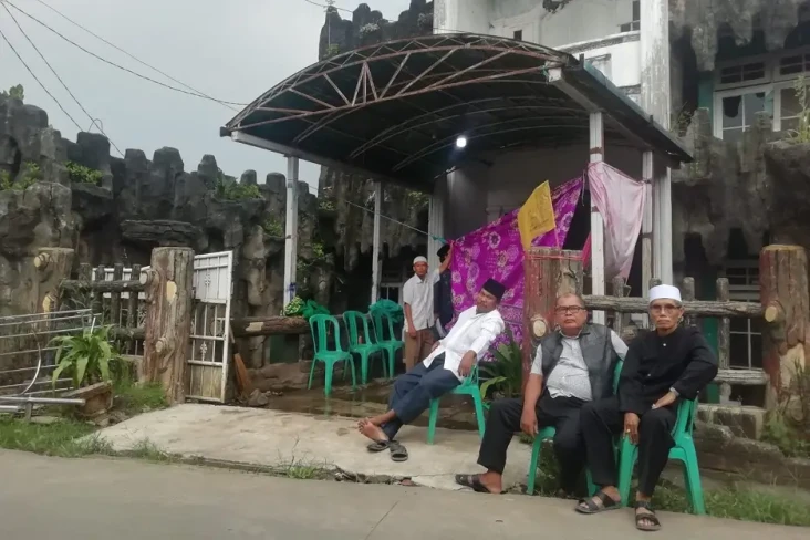 Pedangdut Ona Sutra...