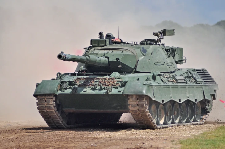 Tank Tua Jerman Siap...