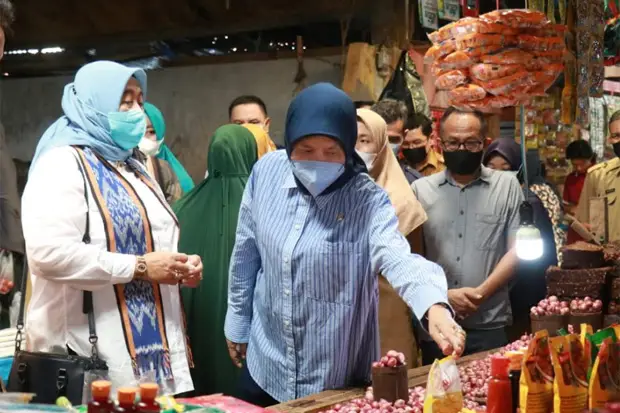 BPOM dan Anggota DPR...