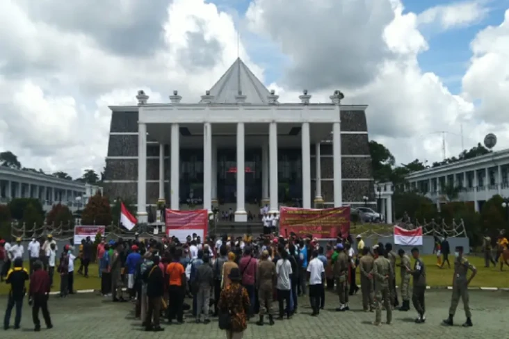 Masyarakat Adat di Mimika...