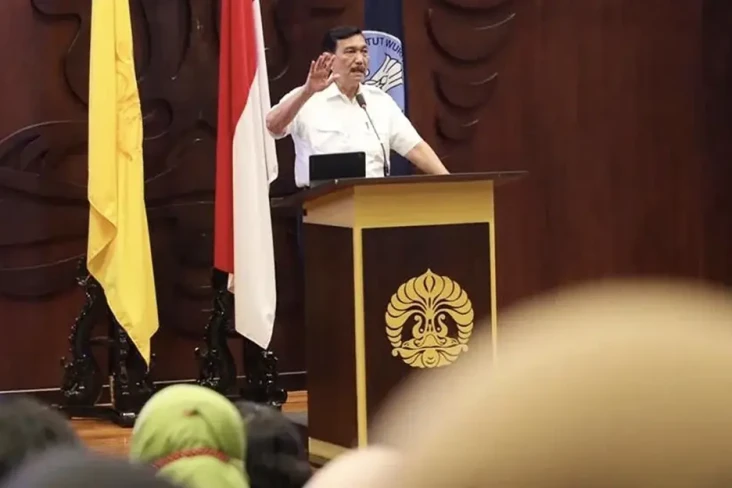 Luhut: Siapa Bilang...