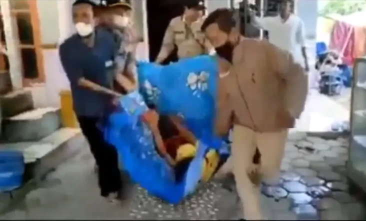 Cemburu Buta, Pria di...