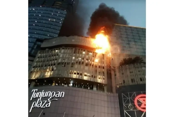 Tunjungan Plaza Surabaya...