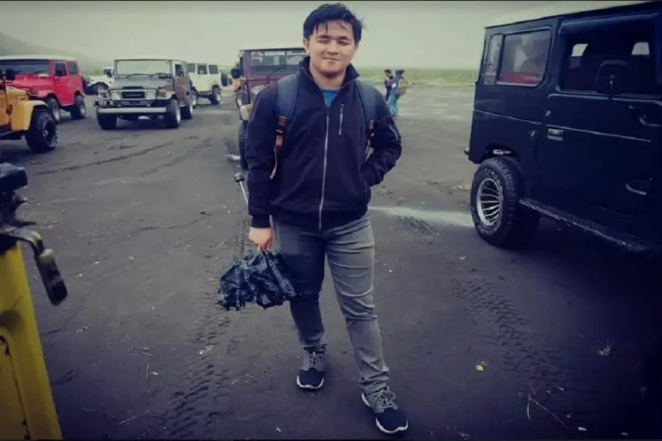 Polisi Periksa Lima...