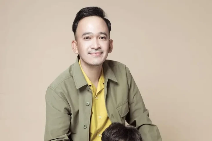 Digugat Rp100 Miliar,...
