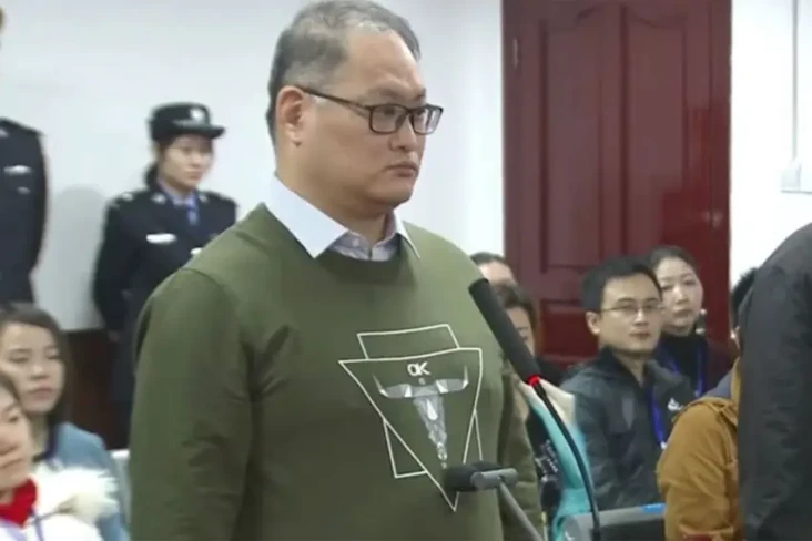China Bebaskan Aktivis...