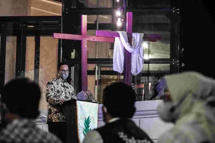 Hadiri Kebaktian Paskah...