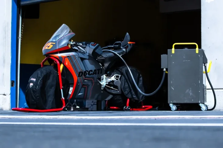 Ducati Pamer Motor Listrik...