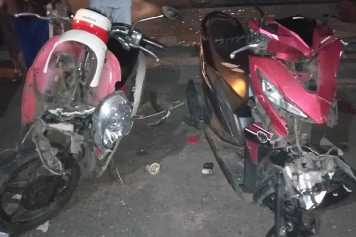 2 Motor Adu Banteng...