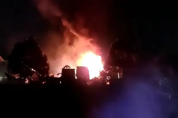 Pabrik Karoseri di Tangerang...