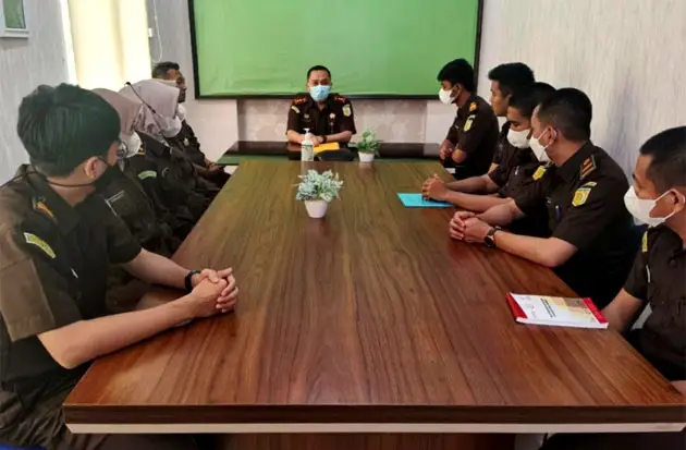 Kajari Sinjai Beri Pembekalan...