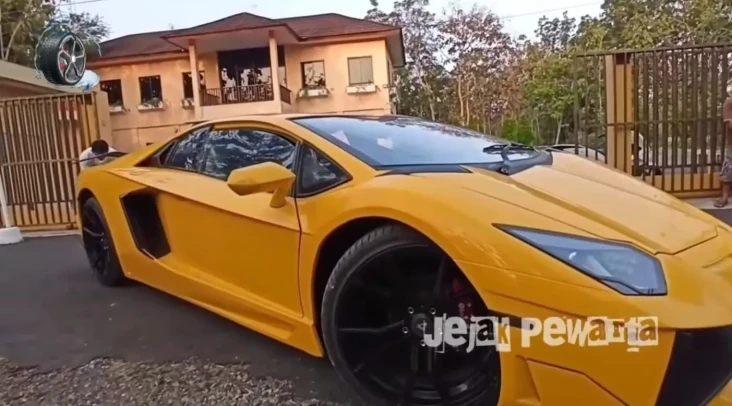 Bongkar Spesifikasi...