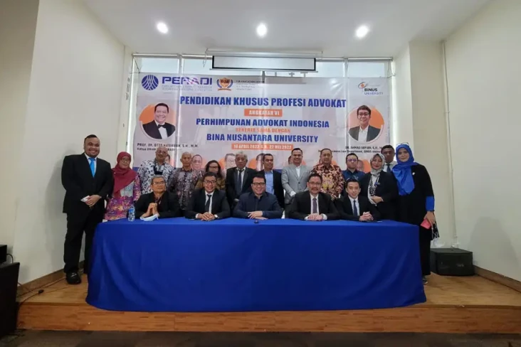 Berkolaborasi dengan...