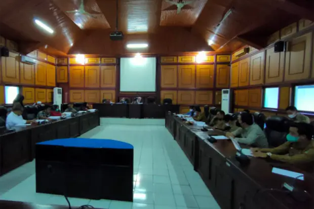 Bahas LKPJ, Dewan Pertanyakan...