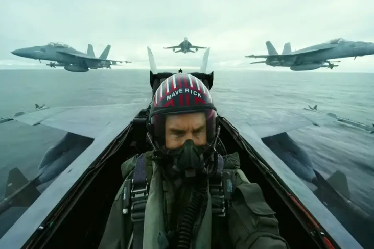 Tom Cruise Latihan Terbang...