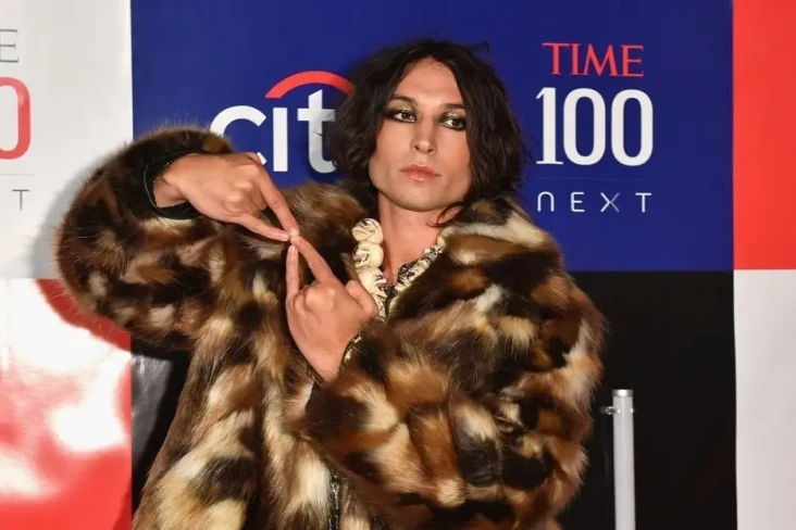 Ezra Miller, Bintang...