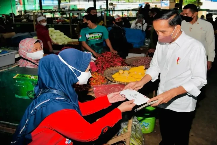 Momen Jokowi Ngabuburit...