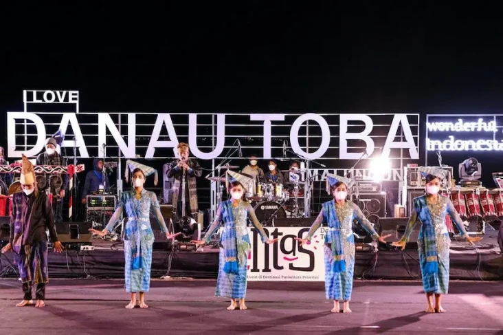 Bangkitkan Sektor Pariwisata,...