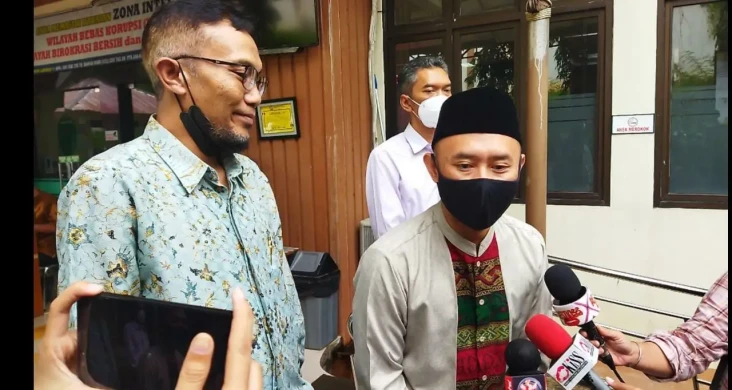 Jalani Sidang Perceraian,...