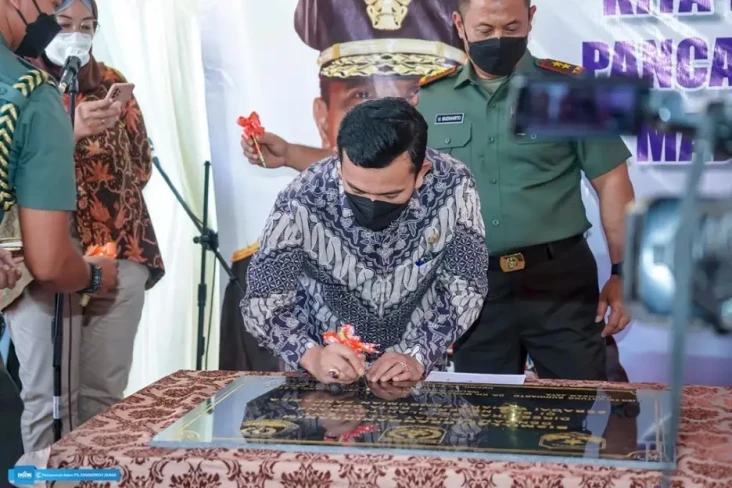 Pertama di Indonesia,...