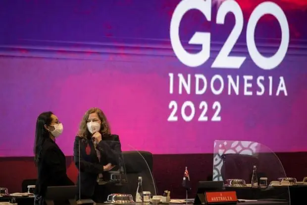 Mobil Listrik G20, Komitmen...