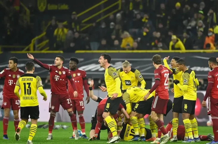Bayern Muenchen vs Borussia...