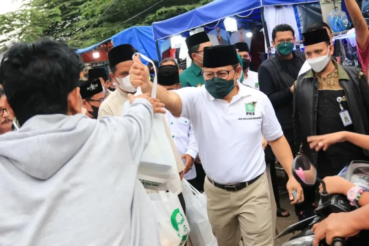 Ngabuburit di BKT Jakarta...