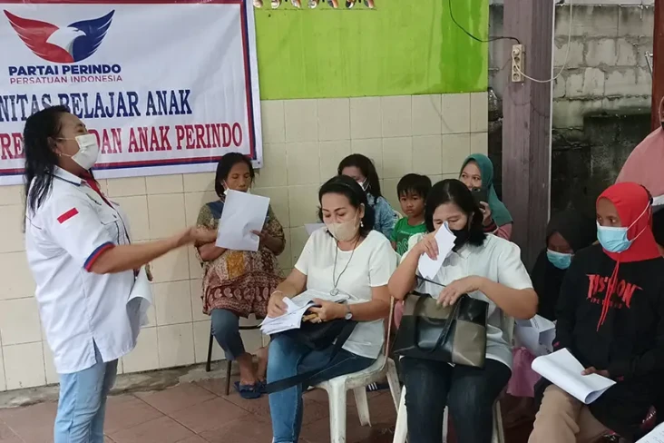 Beri Pendidikan Gratis,...