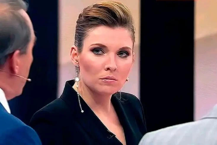 Olga Skabeyeva, Boneka...